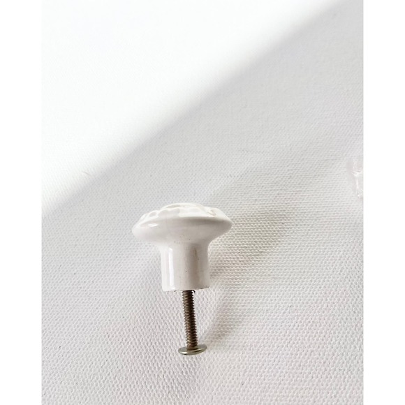 Nantucket 5 Porcelain  White Drawer Cabinet  Knob Pulls - Picture 5 of 8